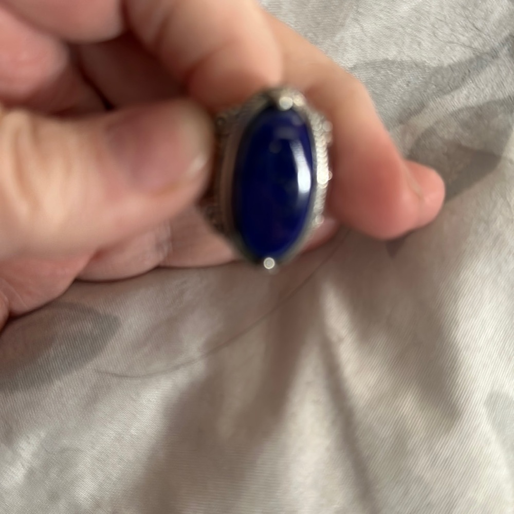 Sterling Silver Lapis with detailing on the band Size 9